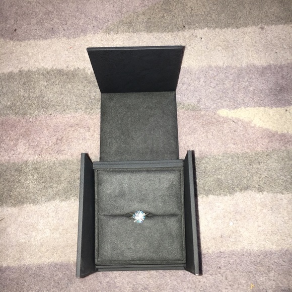 David Yurman Cable Wrap Ring w/ Blue Topaz - Picture 3 of 6